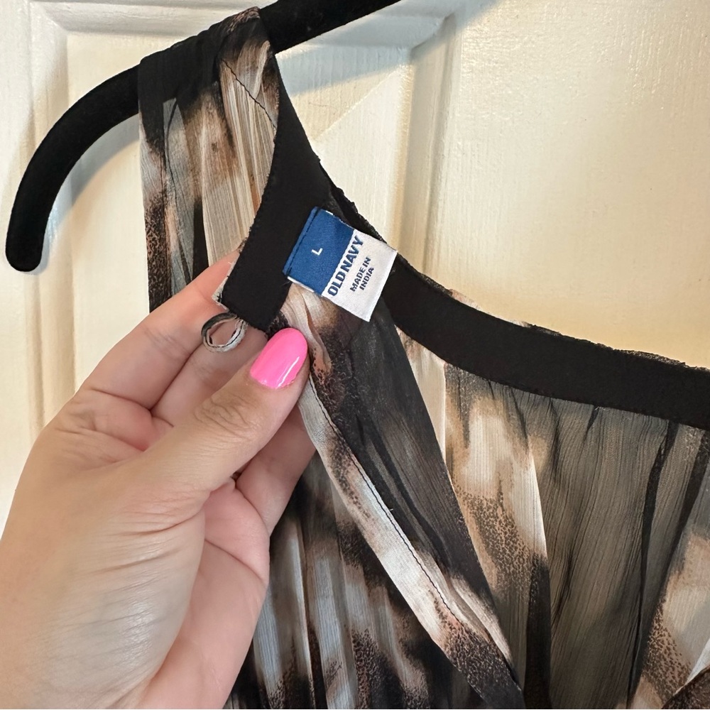 ✨ Host Pick ✨ Old Navy Women’s Maxi Dress - Picture 4 of 5